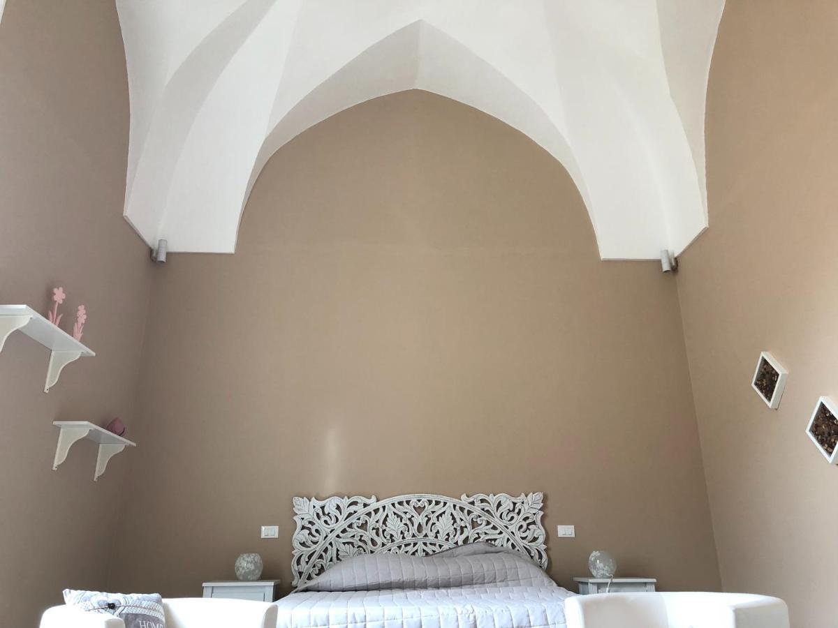 La Pigna Bianca Suites Lecce Buitenkant foto