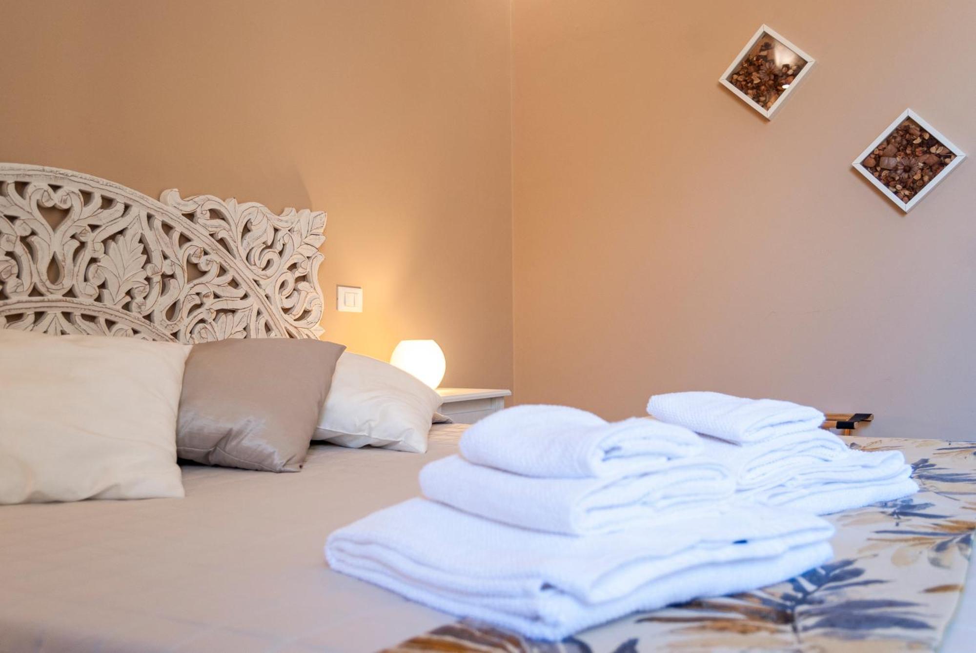 La Pigna Bianca Suites Lecce Buitenkant foto